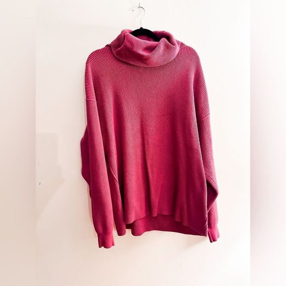 Free People Sweaters - Free People softly structured tunic sweater berry crush